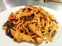 Lo Mein with Chicken Plate of Lo Mein with Chicken: noodles, chicken strips, carrot slivers, and wood ear mushrooms.