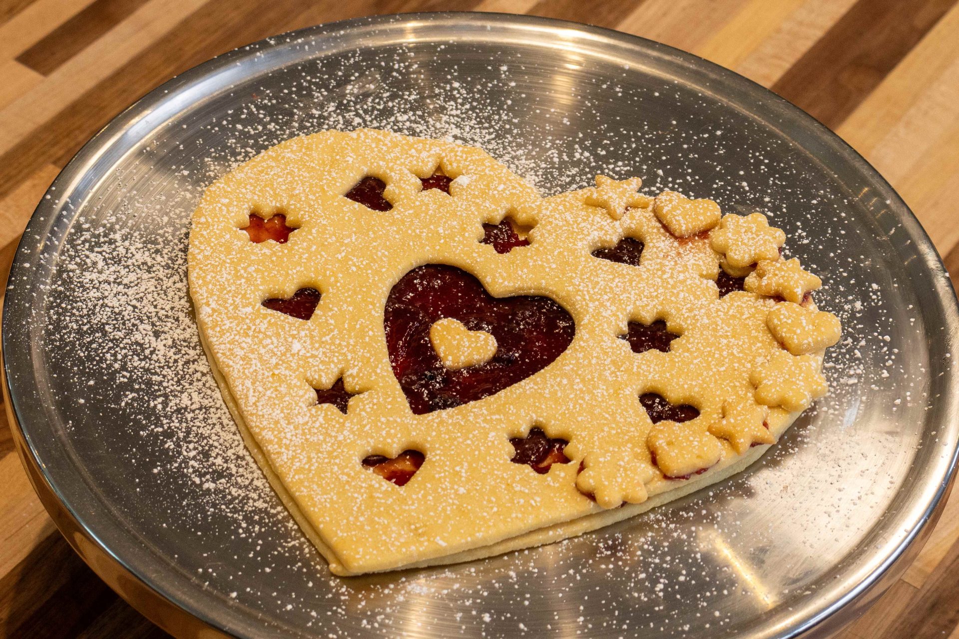 Linzer Tart Hearts - Tom the Chef